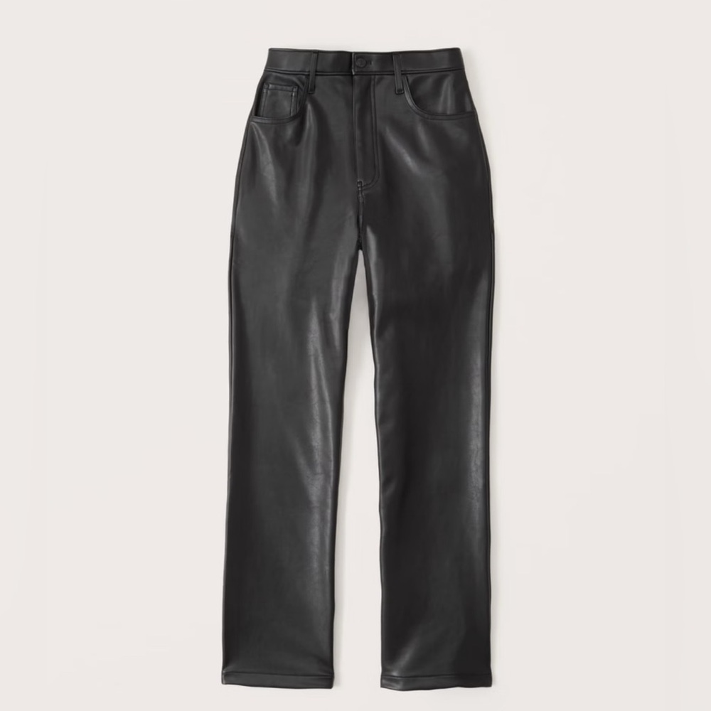 Abercrombie Curve Love Vegan Leather 90s Straight Pant in Black, Size 23 regular